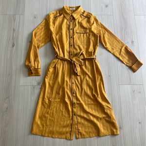 Womens Frnch Paris Robe size Small